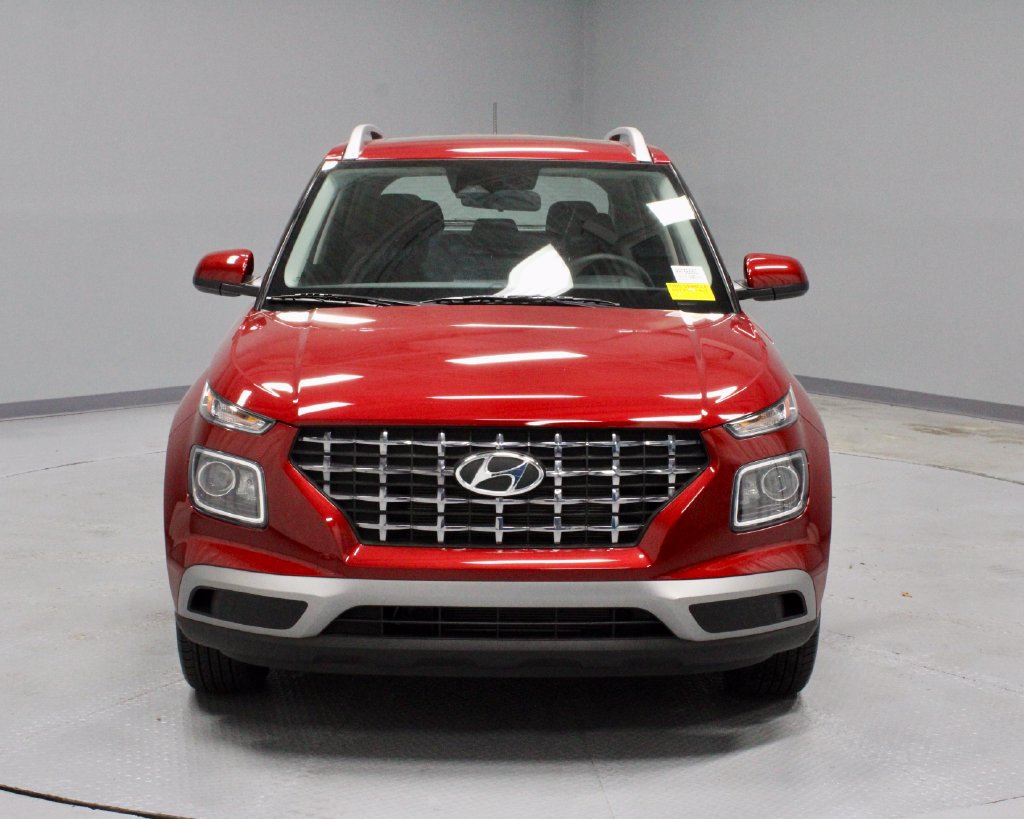 Used 2025 Hyundai Venue SEL FWD image 6