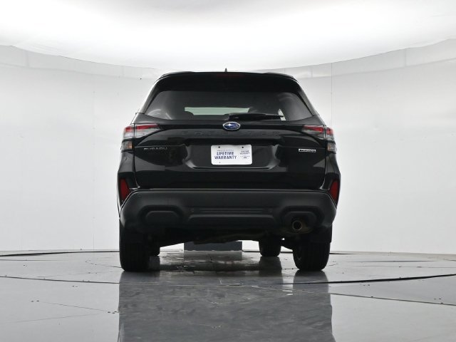 Used 2025 Subaru Forester Touring w/ Popular Package - Touring AWD/4WD image 40