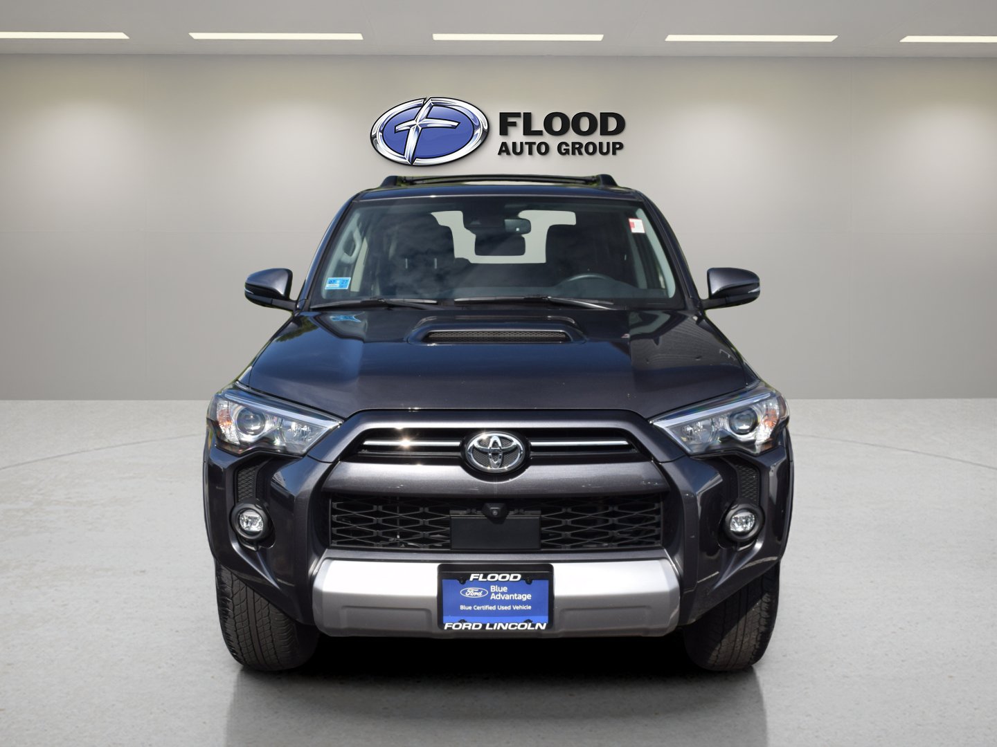 Used 2023 Toyota 4Runner TRD Off-Road Premium w/ Off Road Premium Plus Package AWD/4WD image 2