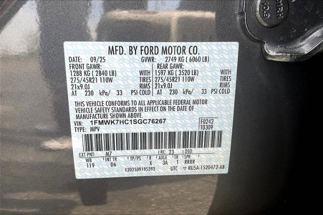 Certified 2025 Ford Explorer Platinum w/ Ultimate Package image 28