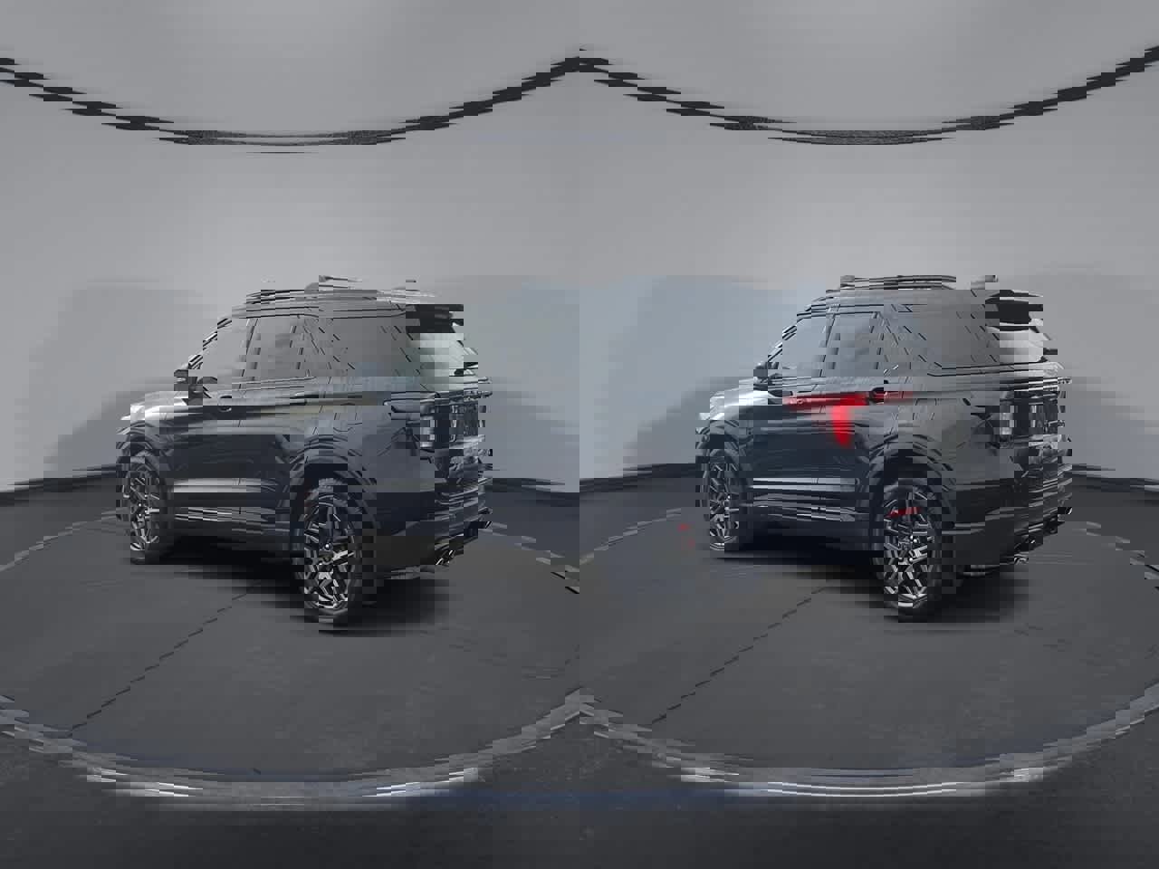 Certified 2025 Ford Explorer ST image 4