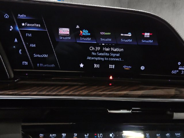Used 2022 Cadillac Escalade Sport Platinum AWD/4WD image 18
