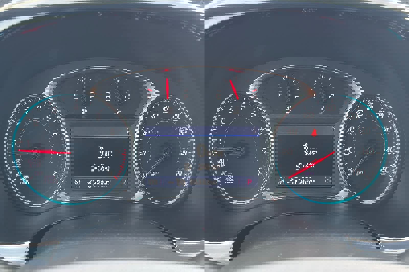 Used 2022 Chevrolet Traverse LT image 25