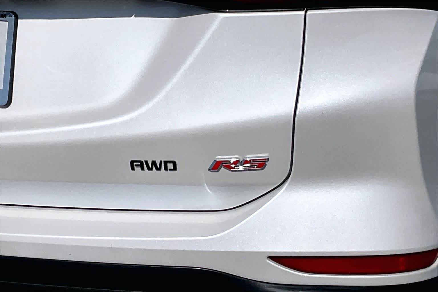 Used 2024 Chevrolet Equinox RS AWD/4WD image 27