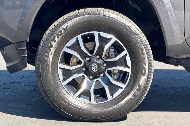 Used 2023 Toyota Tacoma TRD Sport w/ Advanced Technology Package AWD/4WD image 33