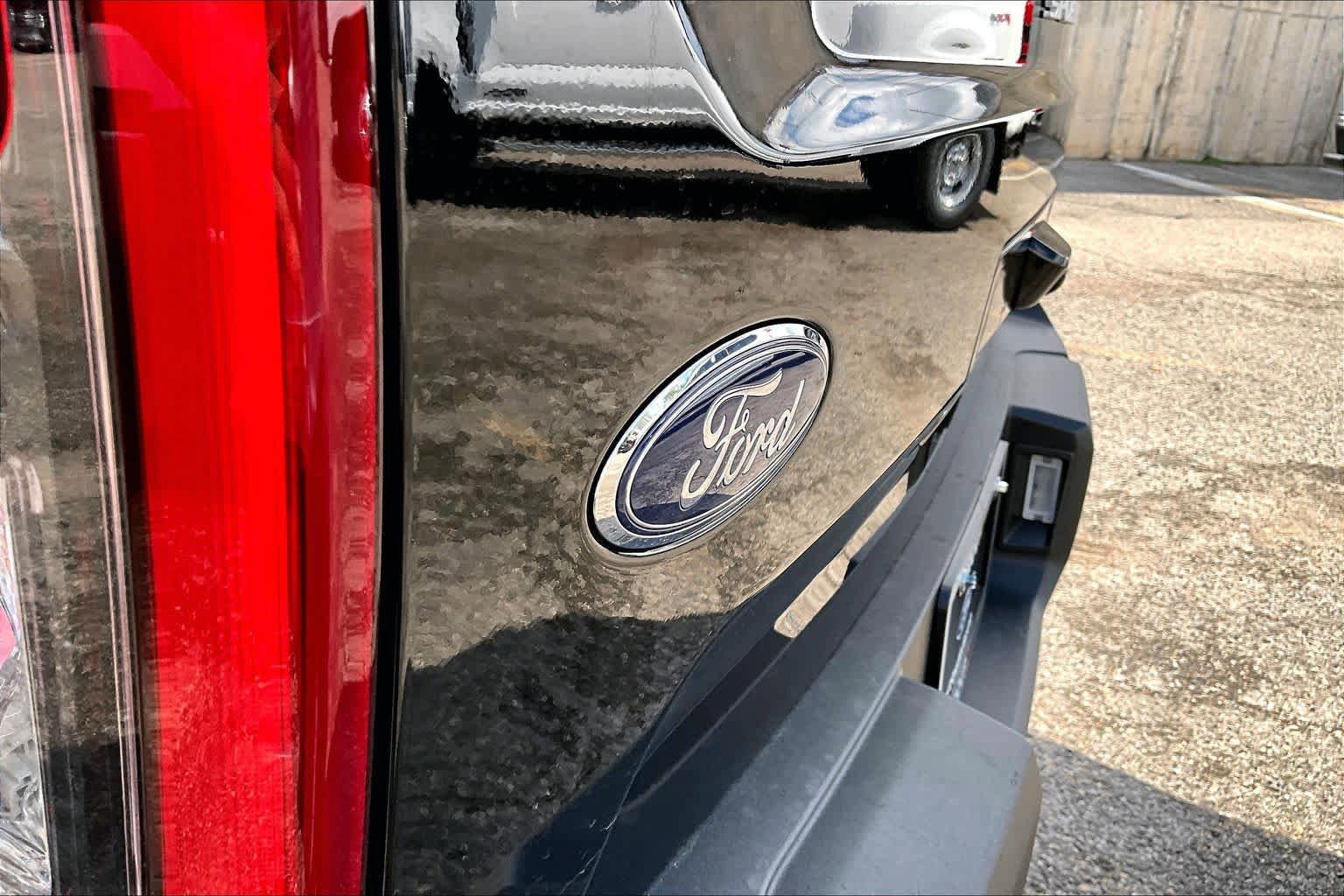 Certified 2025 Ford Bronco Sport Outer Banks w/ Outer Banks Tech Package+ AWD/4WD image 31