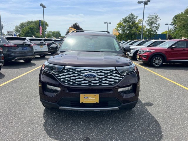 Certified 2023 Ford Explorer Platinum w/ Technology Package AWD/4WD image 2