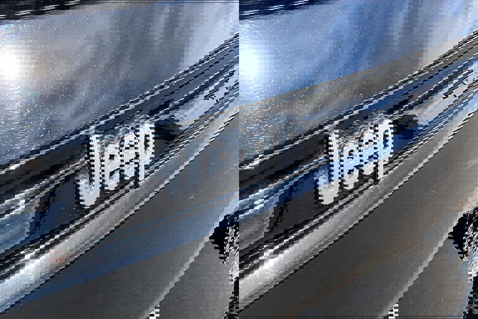 Used 2023 Jeep Grand Cherokee Summit image 12