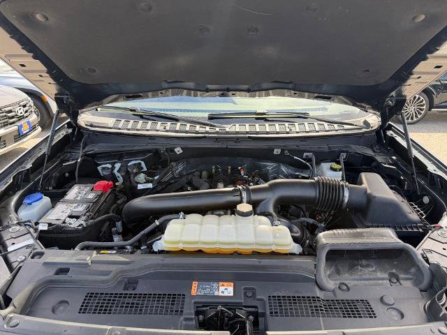 Certified 2025 Ford Expedition Max Platinum w/ Driver's Package AWD/4WD image 26