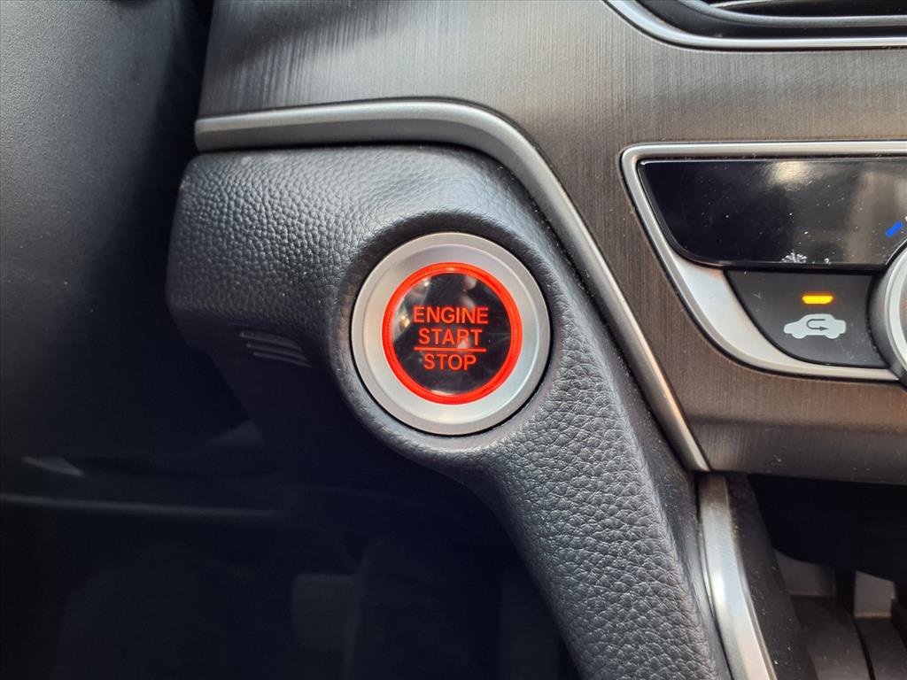 Used 2018 Honda Accord LX image 11