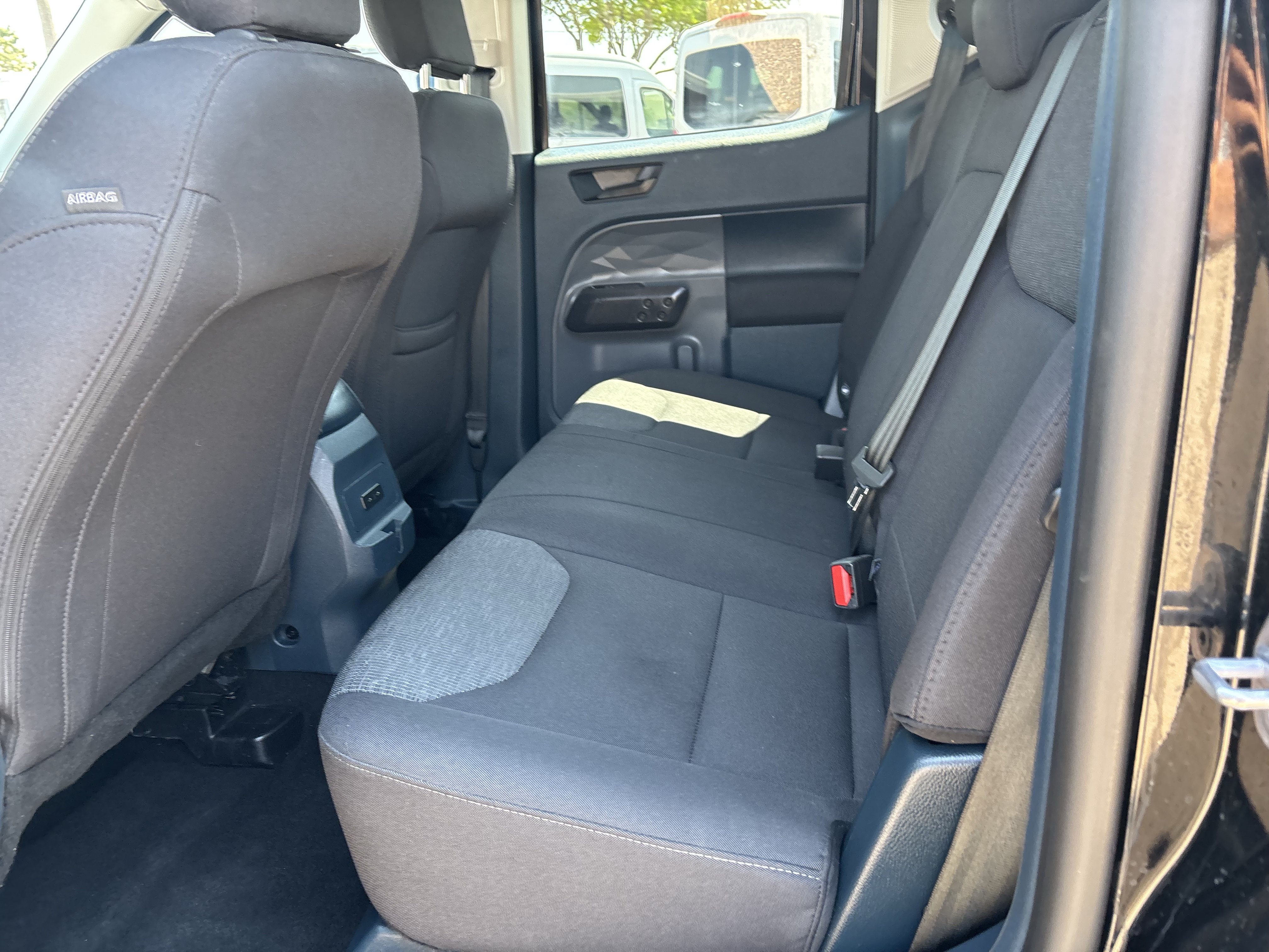 Certified 2025 Ford Maverick XL FWD image 14