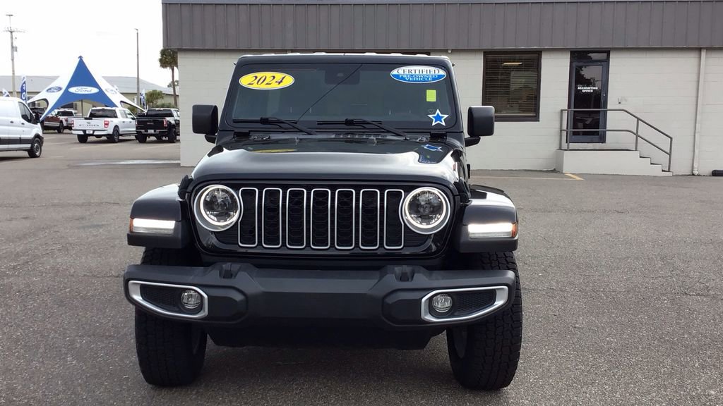 Used 2024 Jeep Wrangler Sahara w/ Safety Group image 8