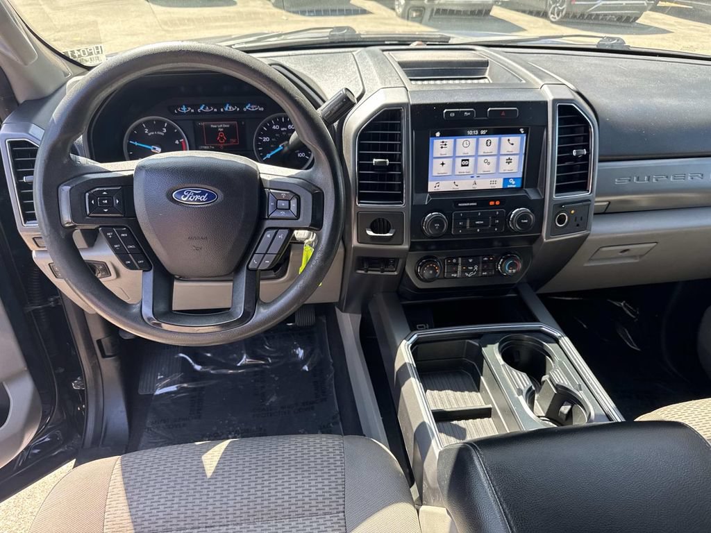 Certified 2019 Ford F250 XLT w/ XLT Premium Package RWD image 10