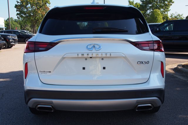 Used 2023 INFINITI QX50 Luxe FWD image 6