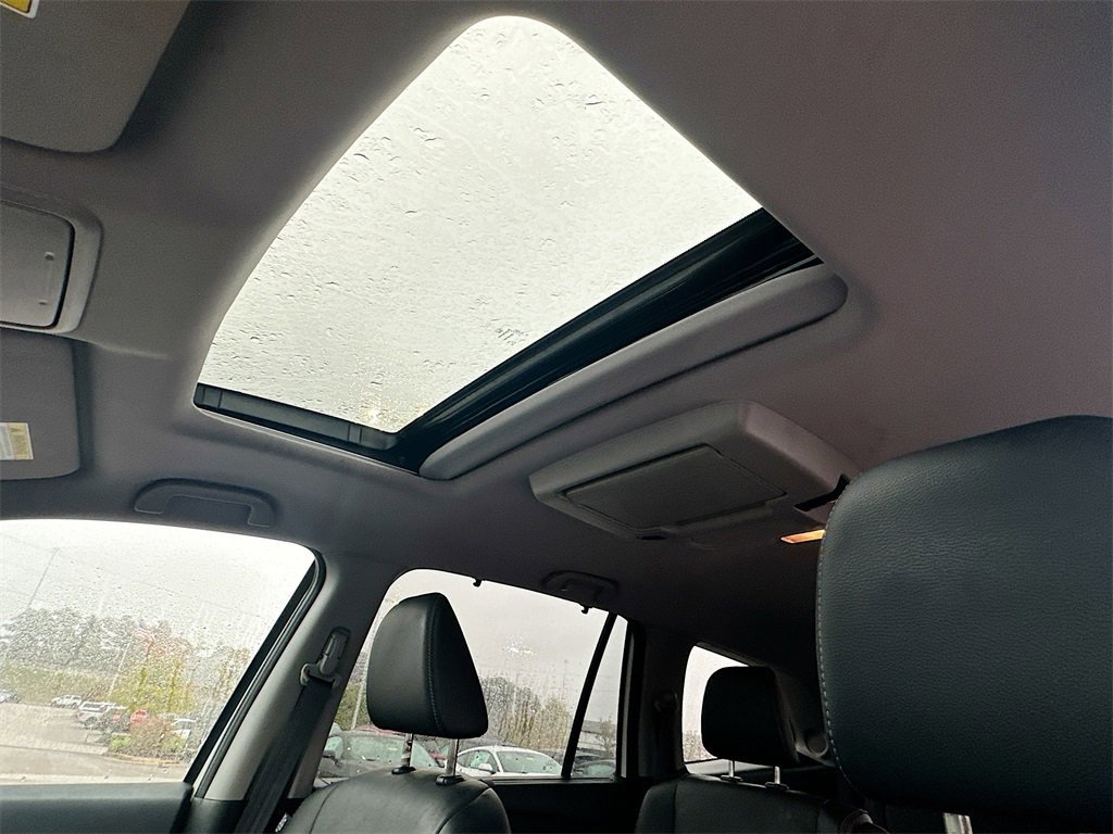 Used 2021 Honda Pilot Touring image 12