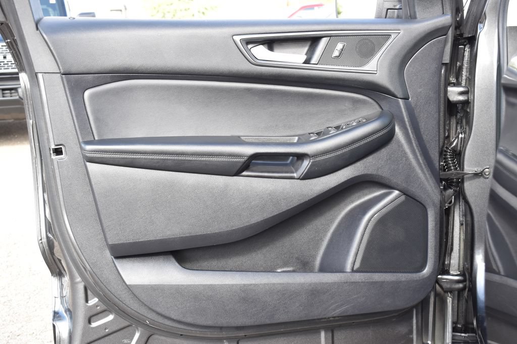 Certified 2020 Ford Edge SE FWD image 25
