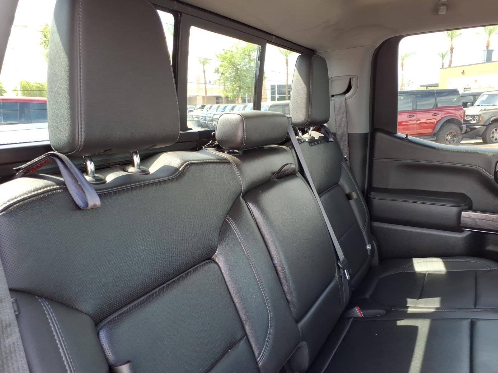 Used 2020 Chevrolet Silverado 1500 LTZ w/ LTZ Plus Package AWD/4WD image 15