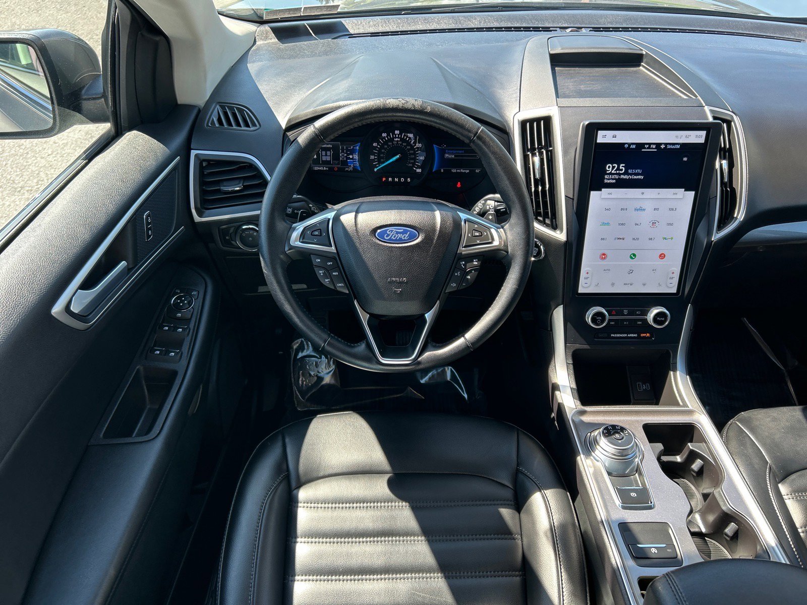 Certified 2023 Ford Edge SEL w/ Convenience Package AWD/4WD image 2