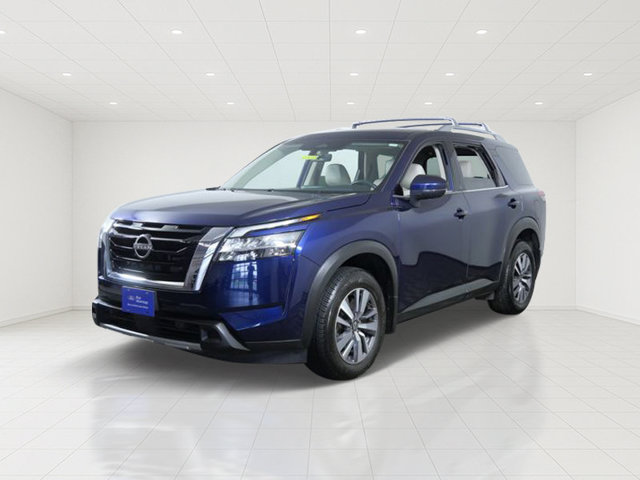 Used 2023 Nissan Pathfinder SL AWD/4WD image 2