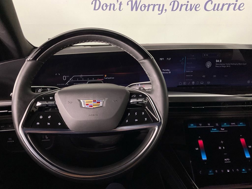 Used 2025 Cadillac Escalade Luxury image 18