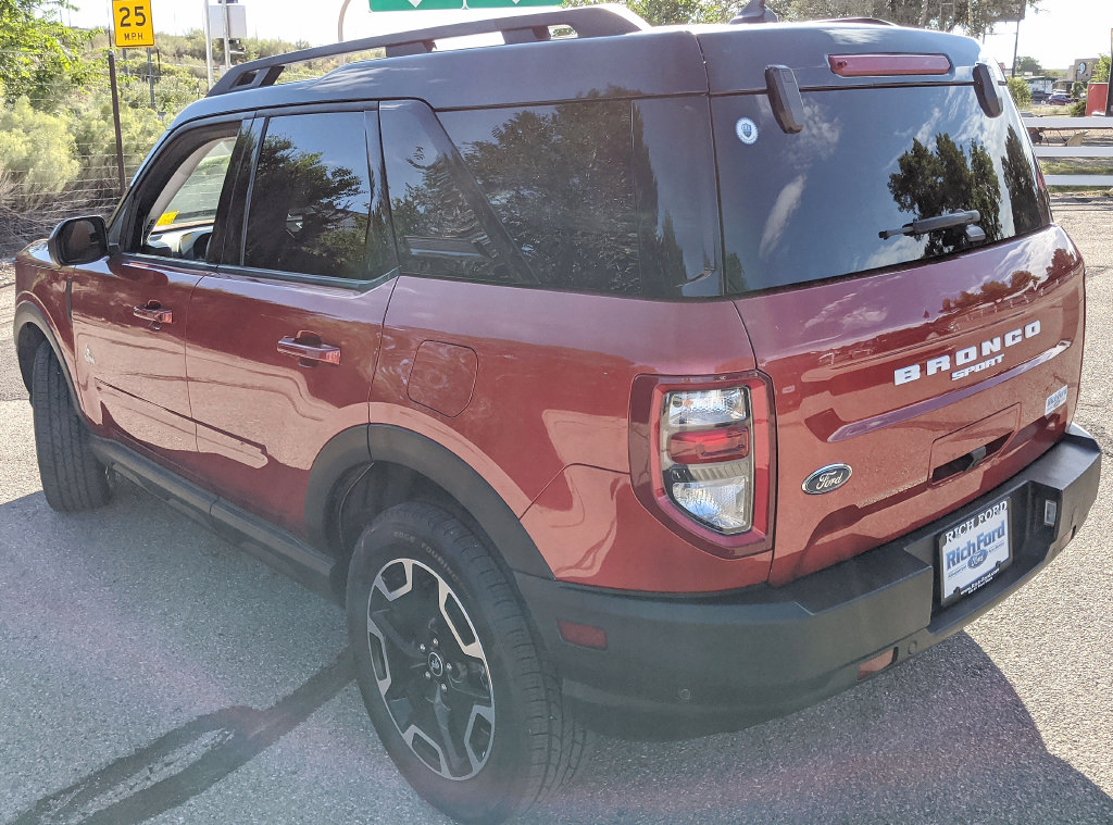 Certified 2024 Ford Bronco Sport Outer Banks AWD/4WD image 4