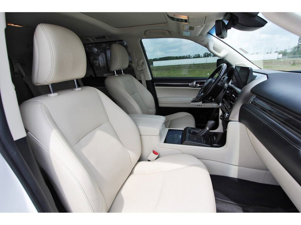 Used 2023 Lexus GX 460 Luxury w/ Sport Design Package image 28
