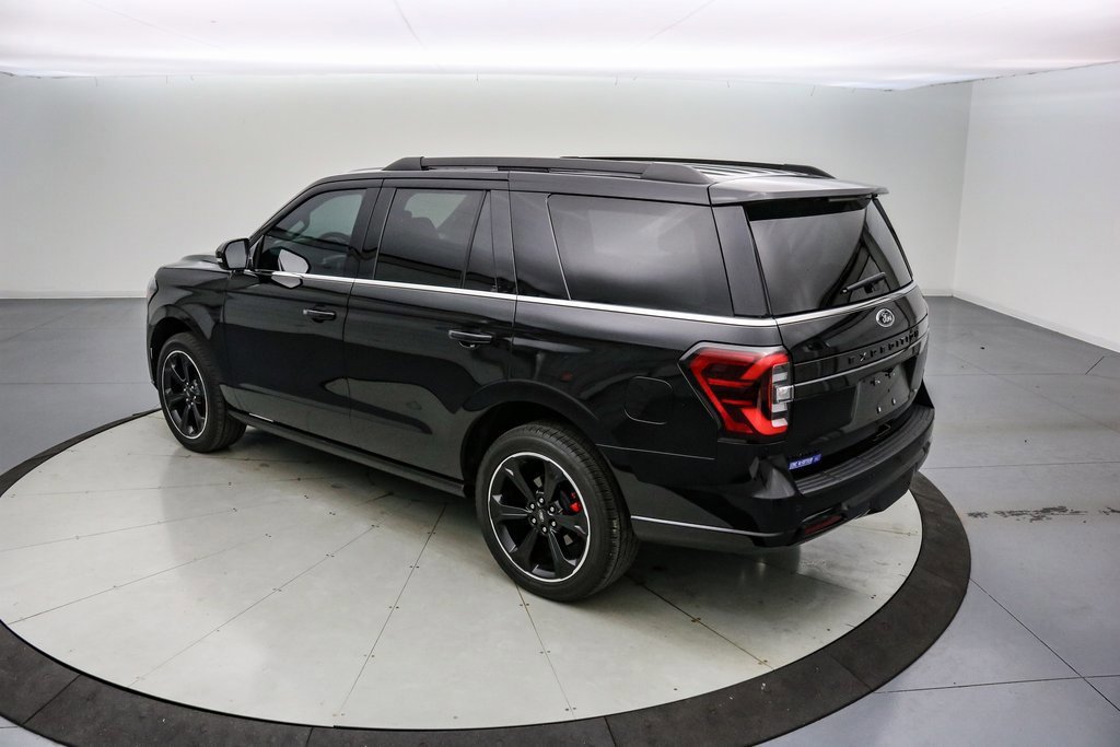 Certified 2022 Ford Expedition Limited w/ Equipment Group 304A image 3