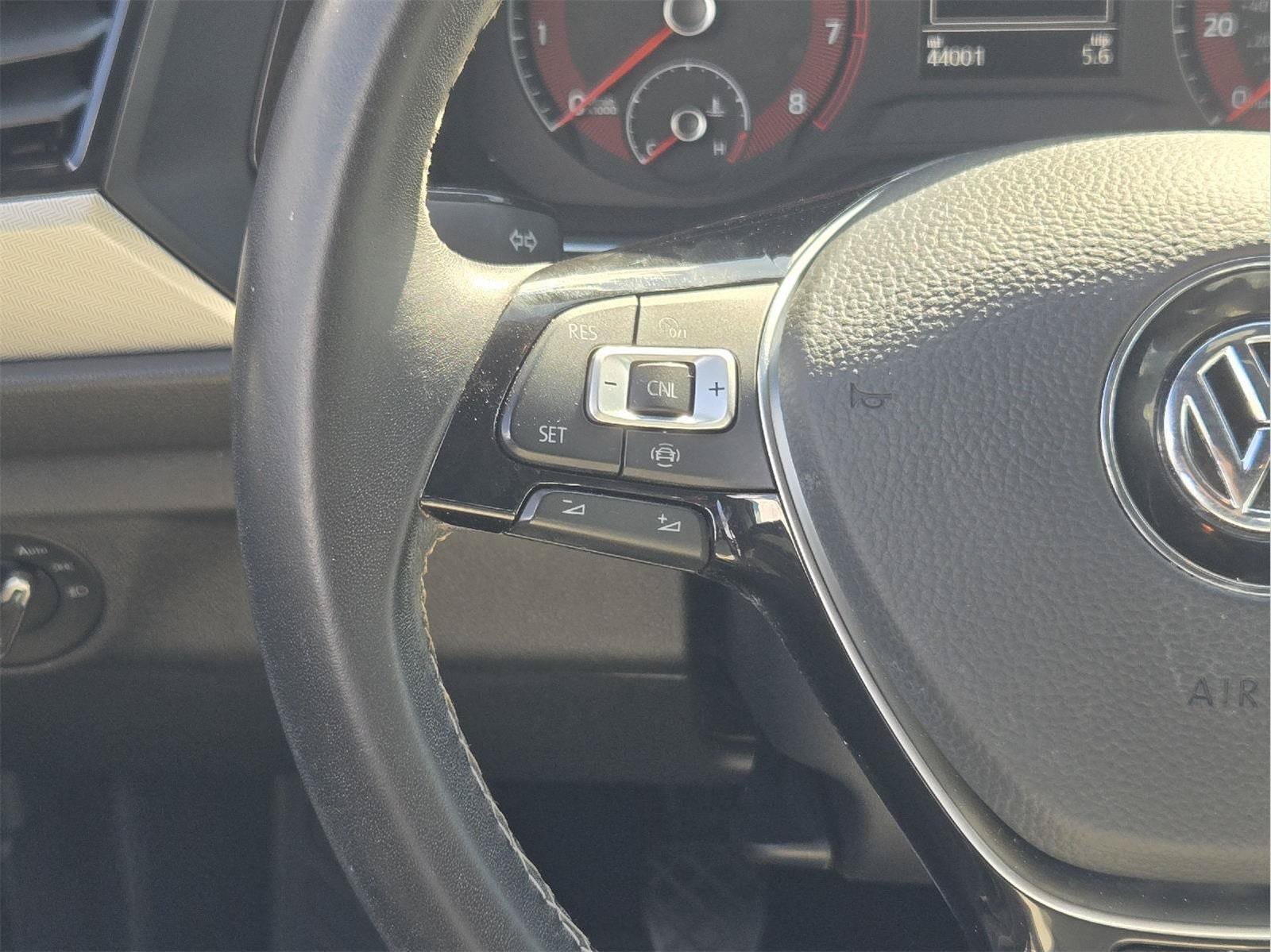 Used 2021 Volkswagen Jetta R-Line FWD image 26