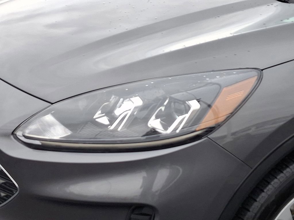 Certified 2022 Ford Escape SE w/ Convenience Package image 9