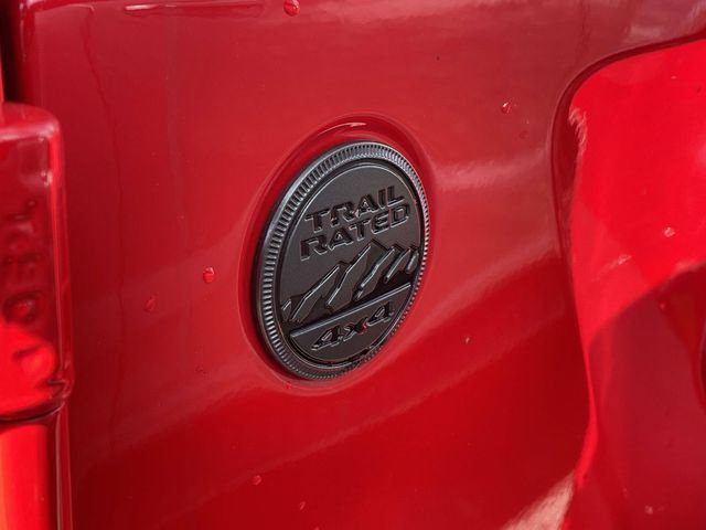 Used 2024 Jeep Gladiator Sport w/ Premium Package image 8