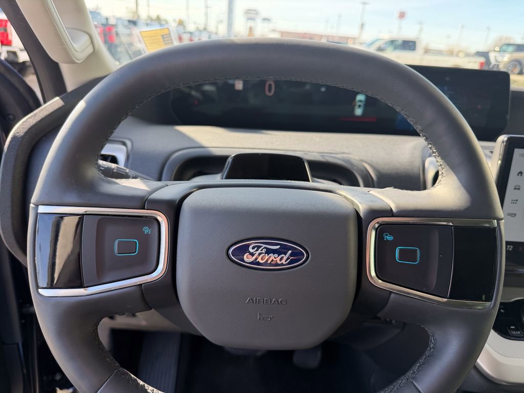 Certified 2025 Ford Expedition Active image 26