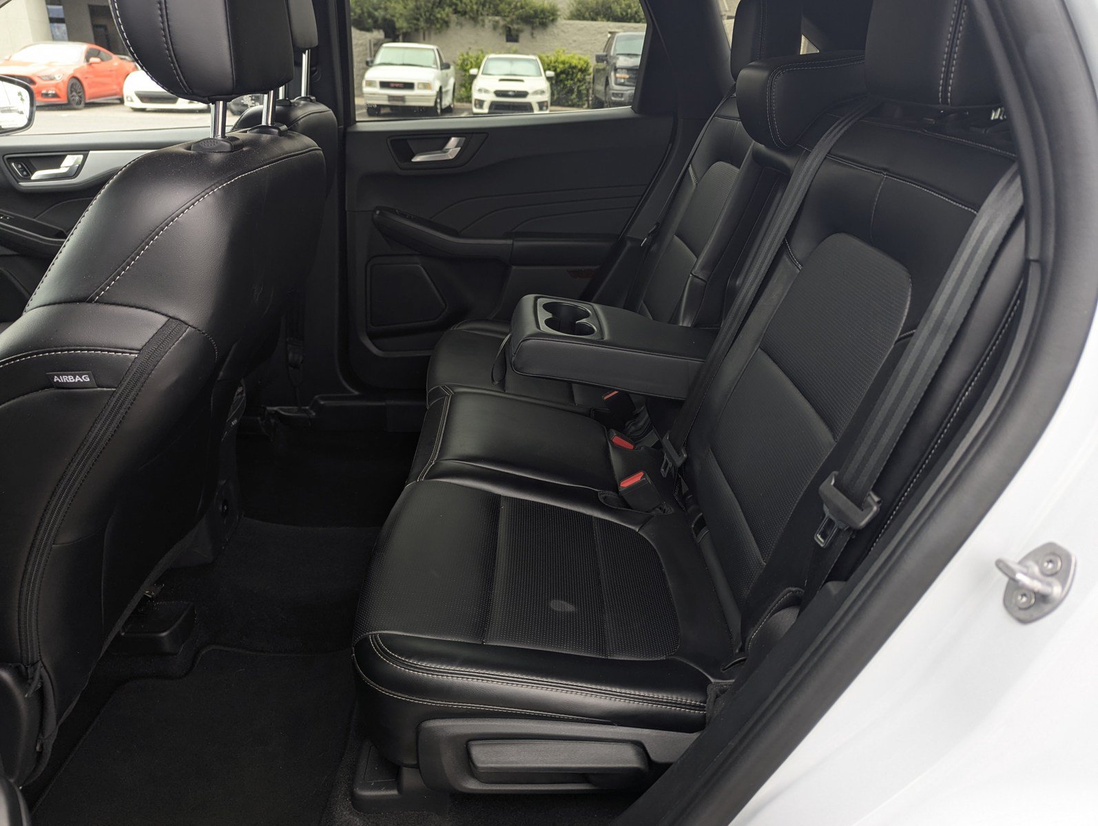 Certified 2025 Ford Escape Platinum AWD/4WD image 8
