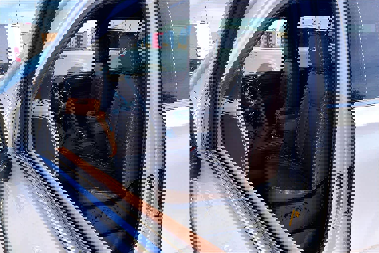 Used 2024 Chevrolet Tahoe High Country w/ Premium Package image 7