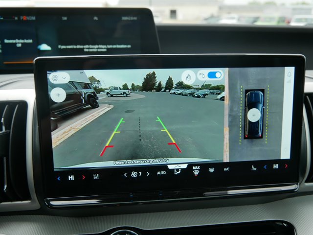 Certified 2025 Ford Expedition Active AWD/4WD image 23