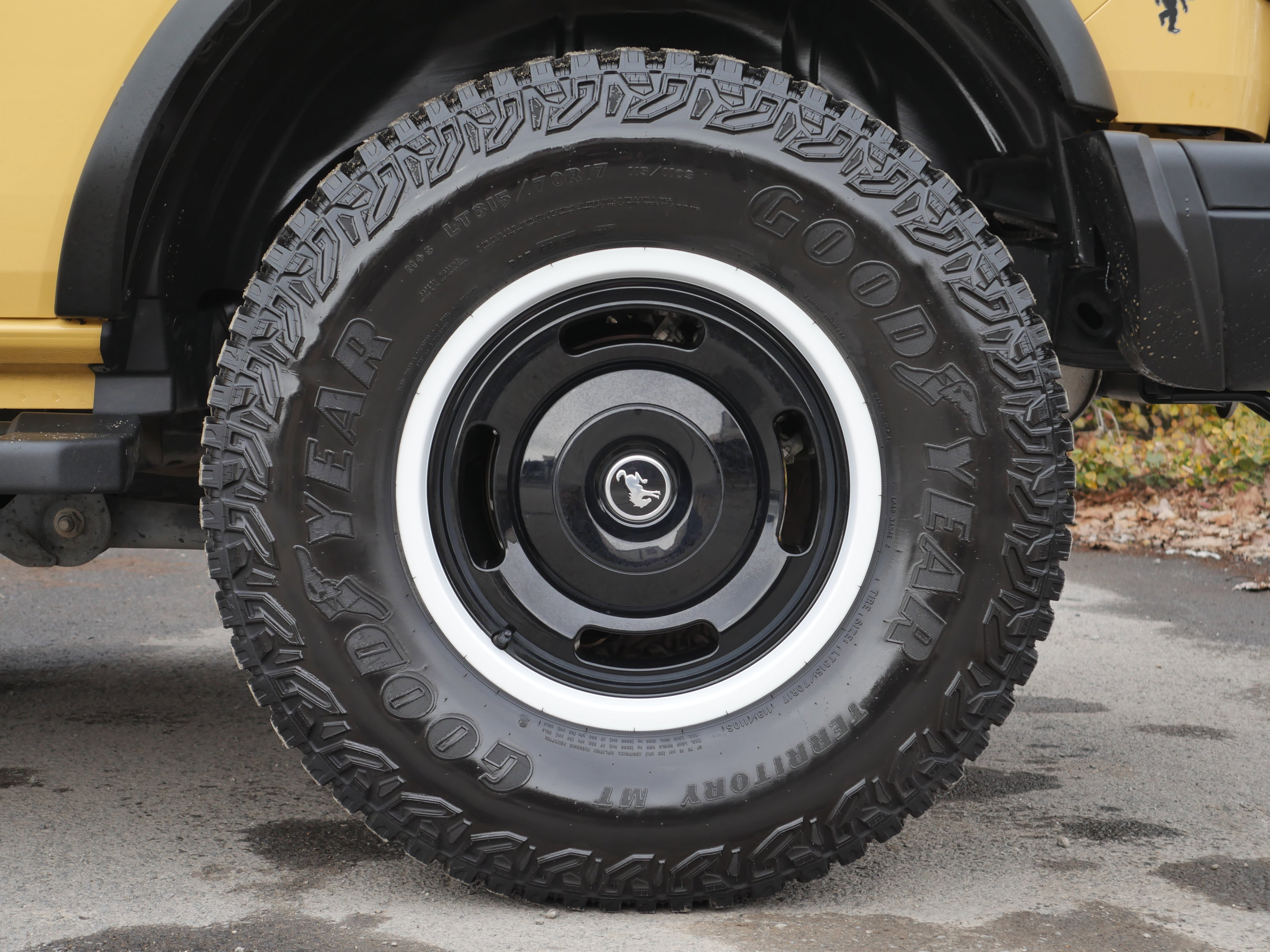 Certified 2024 Ford Bronco Heritage Edition image 27