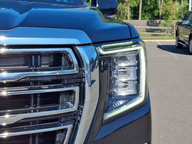Used 2024 GMC Yukon XL SLT w/ SLT Luxury Package AWD/4WD image 31