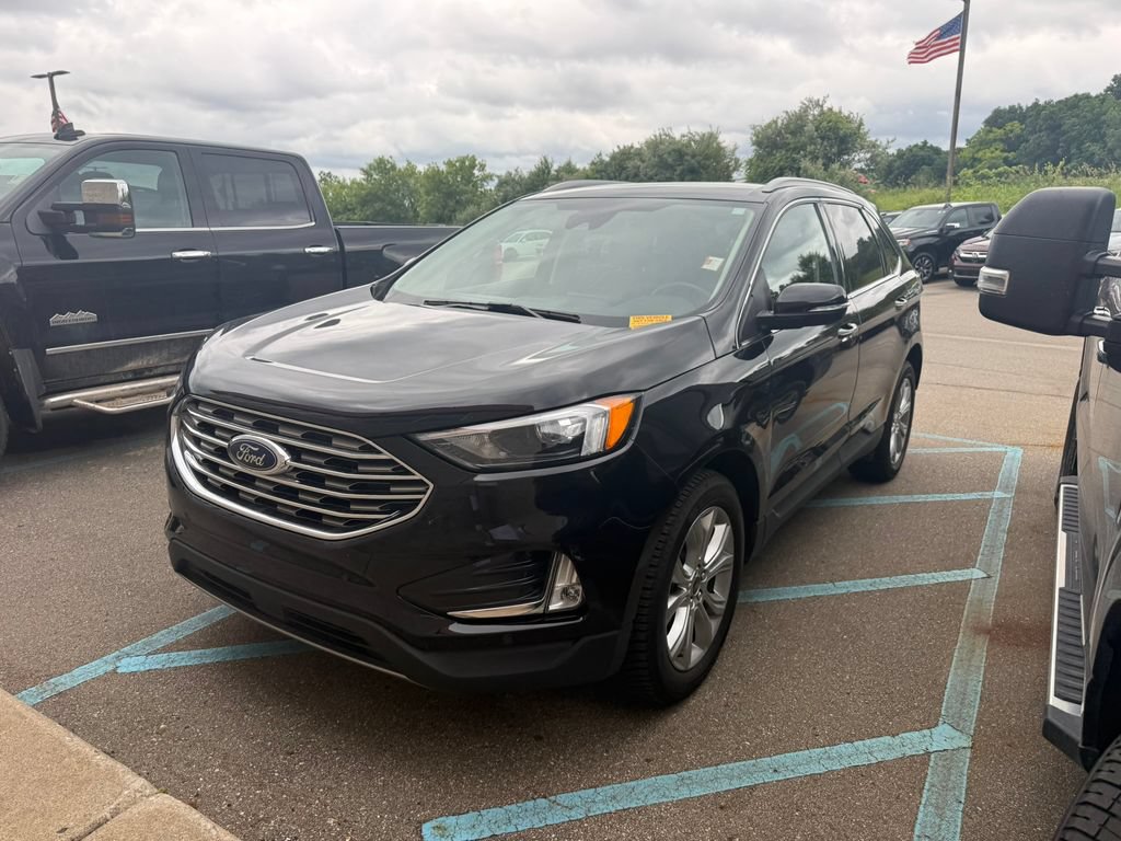 Certified 2023 Ford Edge Titanium w/ Class II Trailer Tow Package AWD/4WD image 3