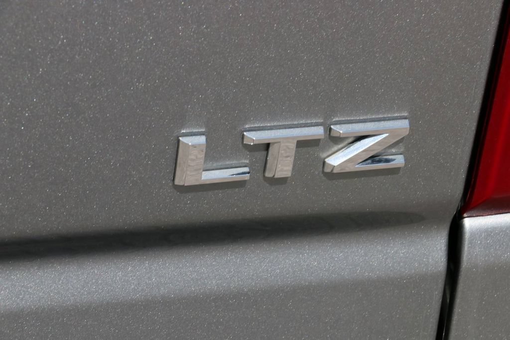 Used 2025 Chevrolet Silverado 1500 LTZ w/ LTZ Premium Package AWD/4WD image 11