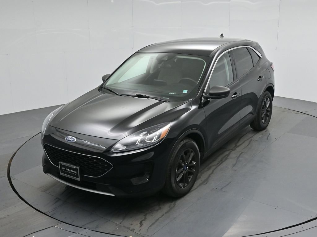 Certified 2022 Ford Escape SE image 35