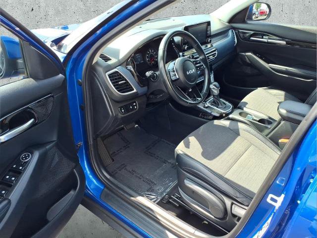 Used 2023 Kia Seltos S FWD image 13