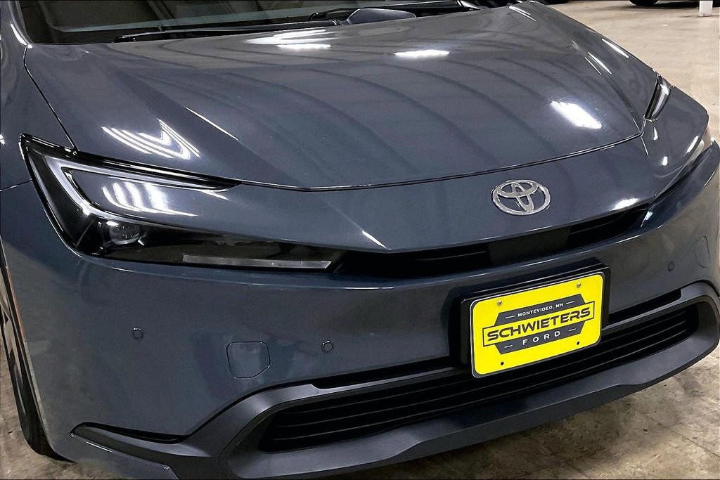 Used 2024 Toyota Prius LE FWD image 28