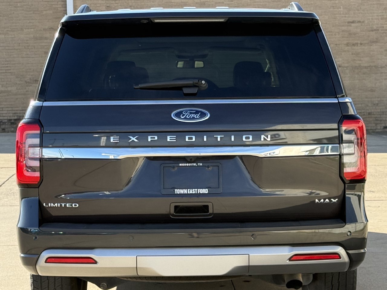 Certified 2024 Ford Expedition Max Limited RWD image 6