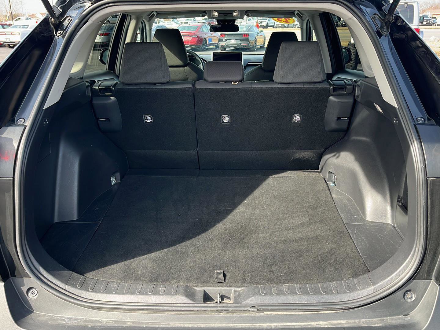 Used 2023 Toyota RAV4 XLE image 17