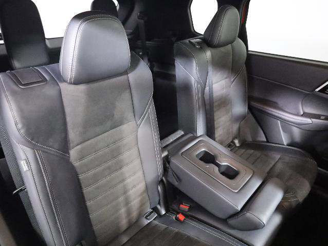 Used 2023 Mitsubishi Outlander SE image 10