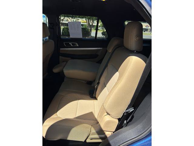 Certified 2017 Ford Explorer XLT w/ Equipment Group 201A FWD image 10
