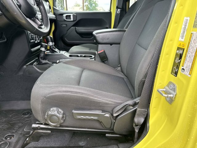 Used 2023 Jeep Wrangler Unlimited Sport AWD/4WD image 18