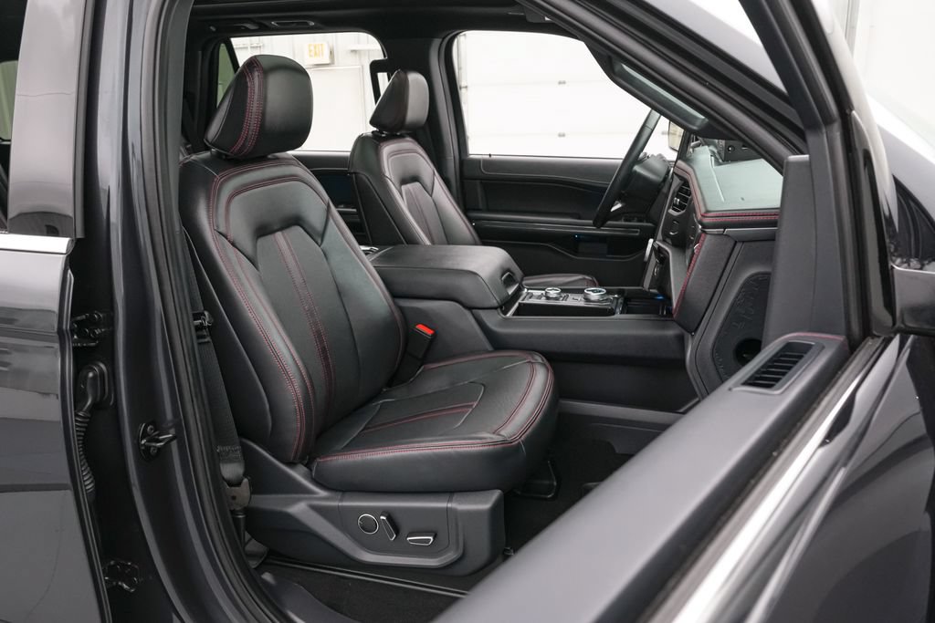 Certified 2024 Ford Expedition Limited AWD/4WD image 30