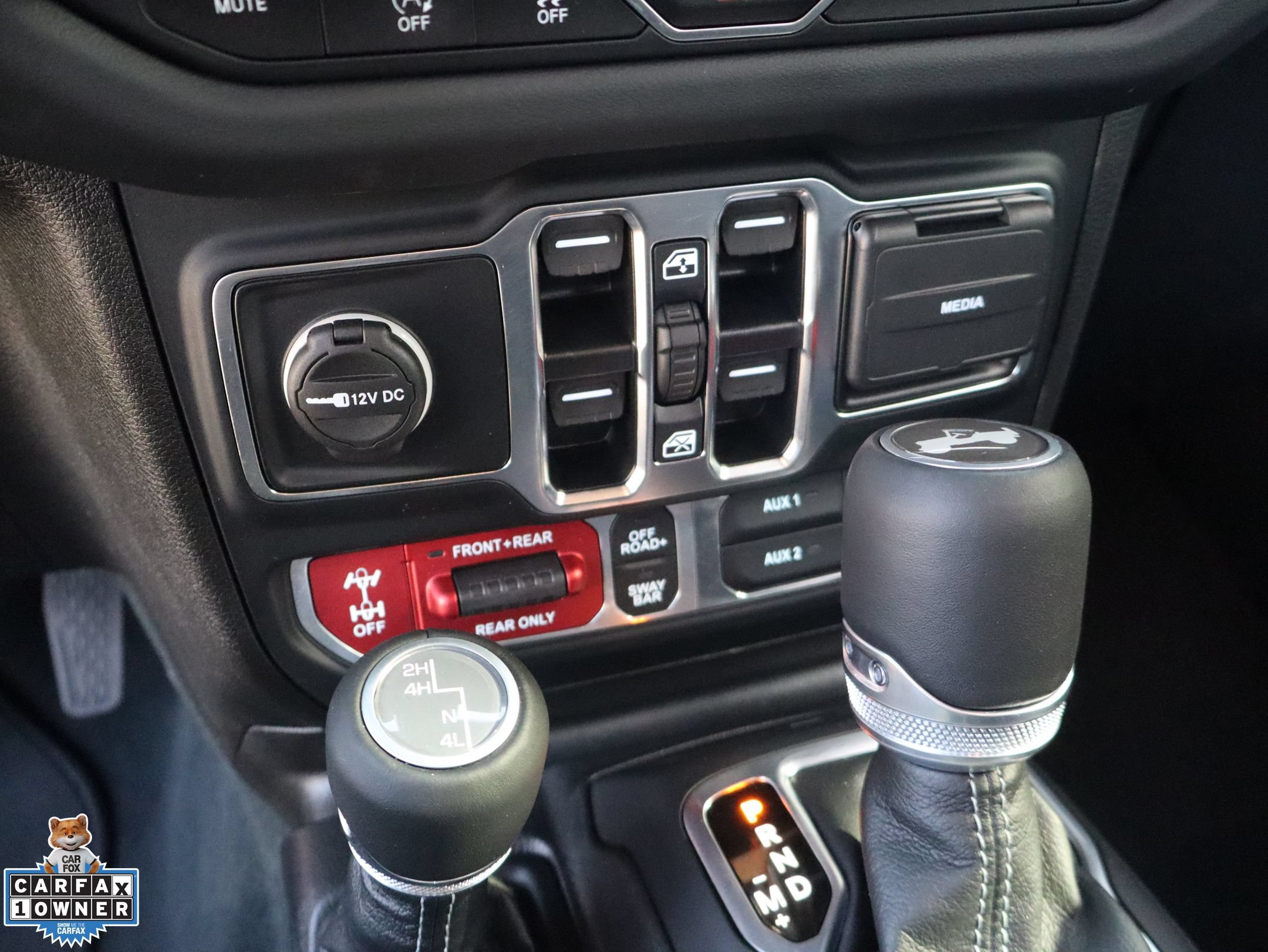 Used 2024 Jeep Wrangler Unlimited Rubicon w/ Convenience Group AWD/4WD image 21