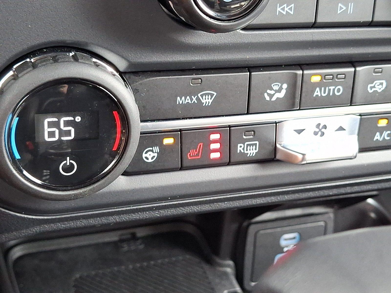 Certified 2025 Ford Bronco Outer Banks AWD/4WD image 28