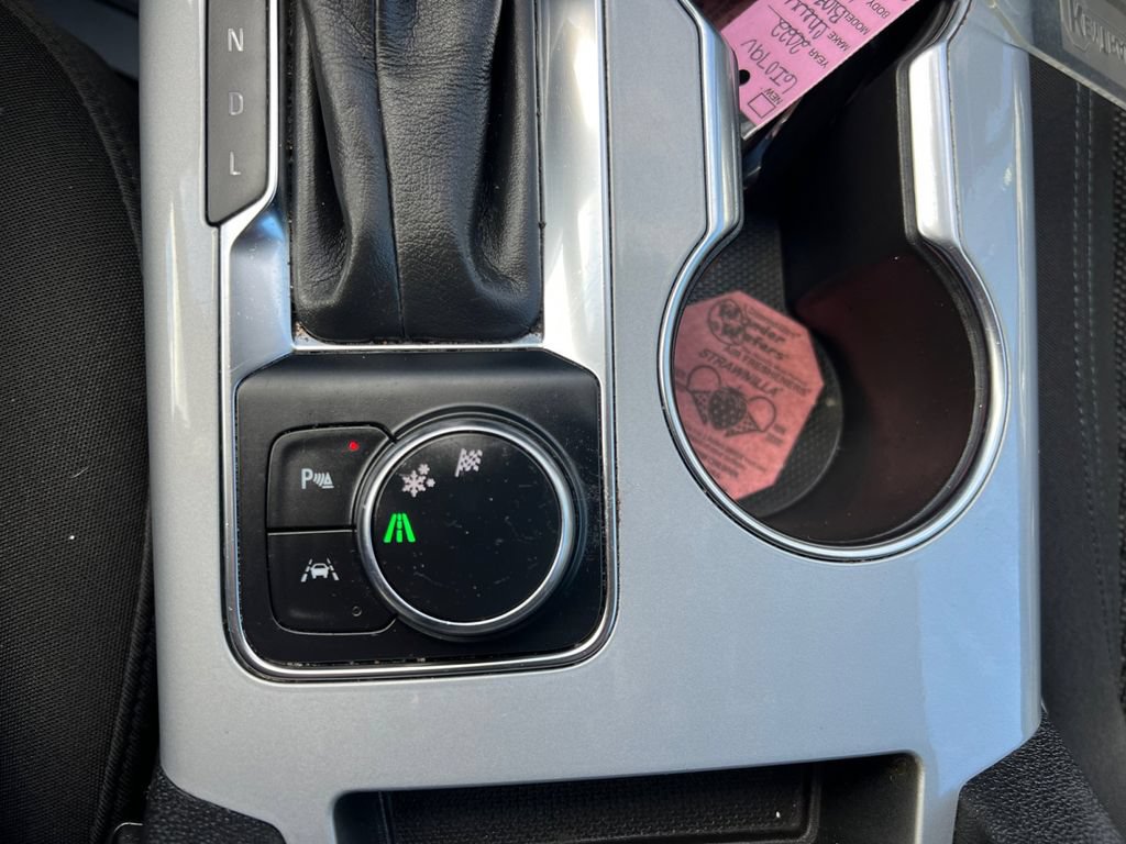 Used 2022 Chevrolet Blazer LT FWD image 26